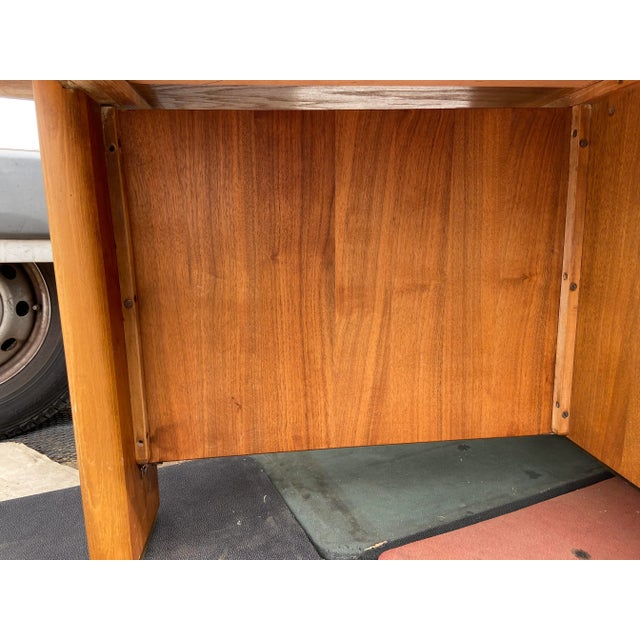 1960s Vintage Art Deco Mid Century Modern Desk For Sale - Image 10 of 12