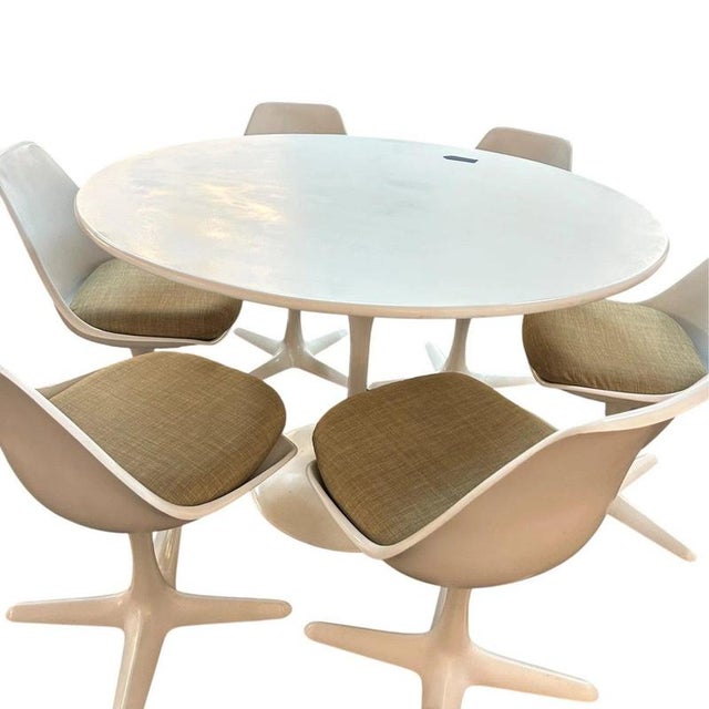 1960s Tulip Dining Set with Round Pedestal Table and Swivel Chairs by Maurice Burke for Arkana, 1960s, Set of 7 For Sale - Image 5 of 11