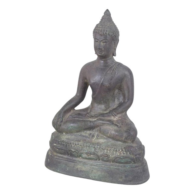19th Century Seated Buddha Figure in Bronze with Classical Meditative Pose For Sale