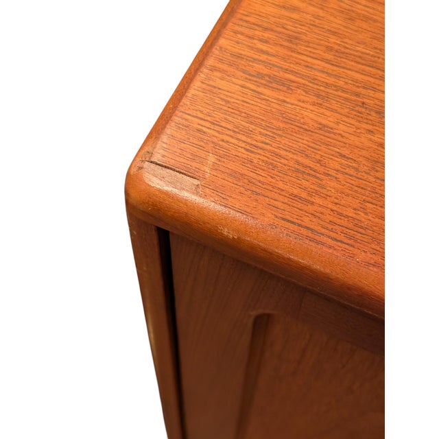 Wood Mid Century Modern E. Gomme Limited Teak Credenza For Sale - Image 7 of 7