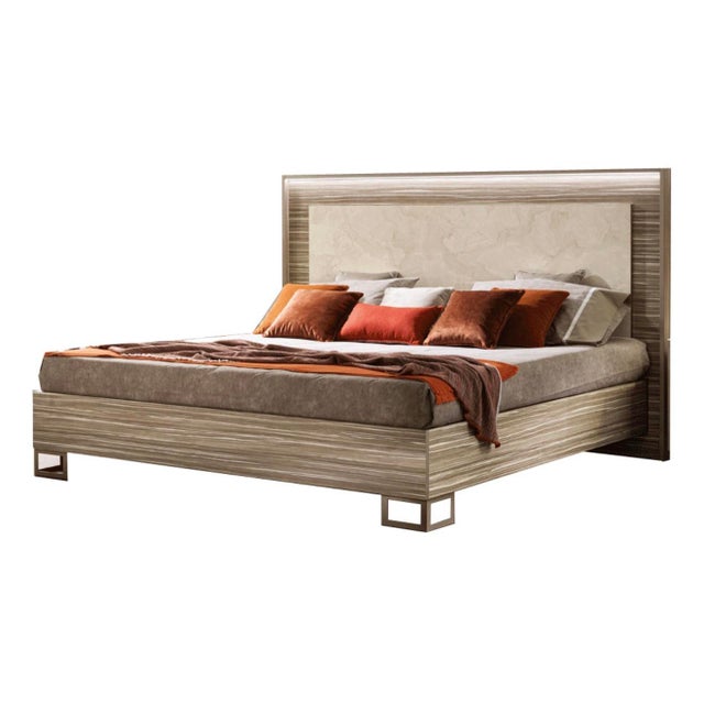 Casa Milano Luce 5-Piece Italian High Gloss Bedroom Set with LED Bed Bring refined Italian elegance into your bedroom with...