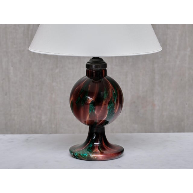 Table Lamp in Emerald and Red Marbled Glass from Pukebergs Glasbruk, Sweden, 1920s For Sale - Image 6 of 12