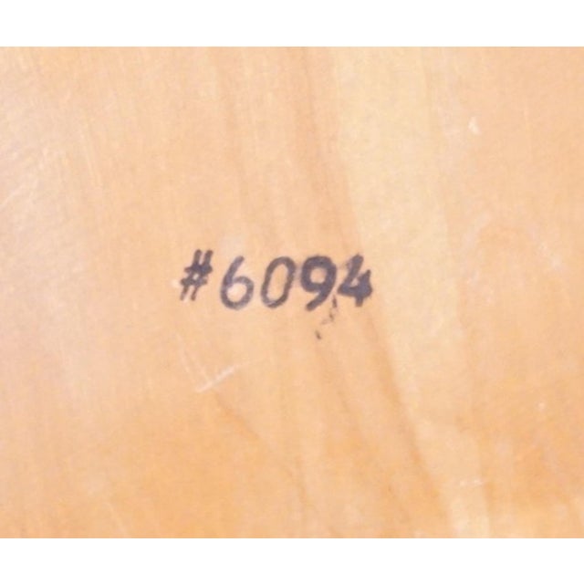 Ethan Allen Heirloom Nutmeg Maple Colonial Early American 79" Double Pedestal Dining Table 10-6094 For Sale - Image 13 of 13