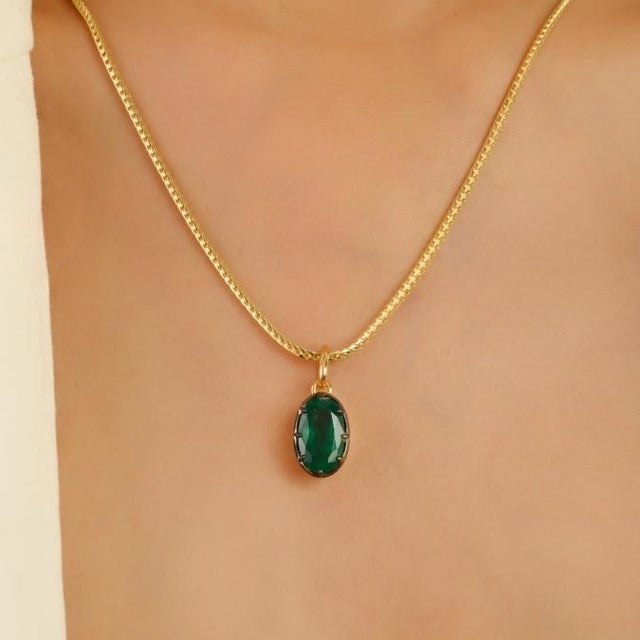 VRJewels Black Rhodium Crafted 3.81 Ct Emerald Pinion Bezel Pendant in 18k Gold For Sale - Image 9 of 17