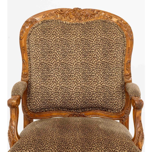French Louis XV Style Leopard Print Walnut Swivel Chair For Sale - Image 3 of 9