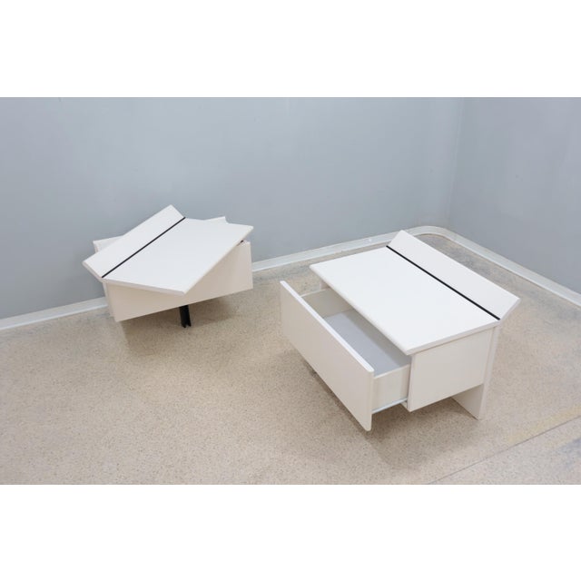 Super stylish and rare set of 2 alanda series nightstands paolo piva design produced by b&b italia during 1970s. Rotating...