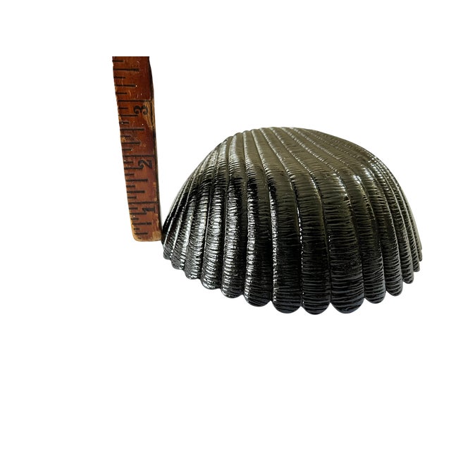 1960s Arcoroc France "Coquillage" Black Glass Shell Serving Set – 16 Pieces With Chip & Dip Platter For Sale - Image 12 of 13
