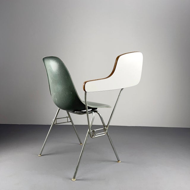 Vintage Model DSS-Ta Fiberglass Side Chair in Seafoam Green by Charles & Ray Eames for Herman Miller, 1950s For Sale - Image 9 of 12