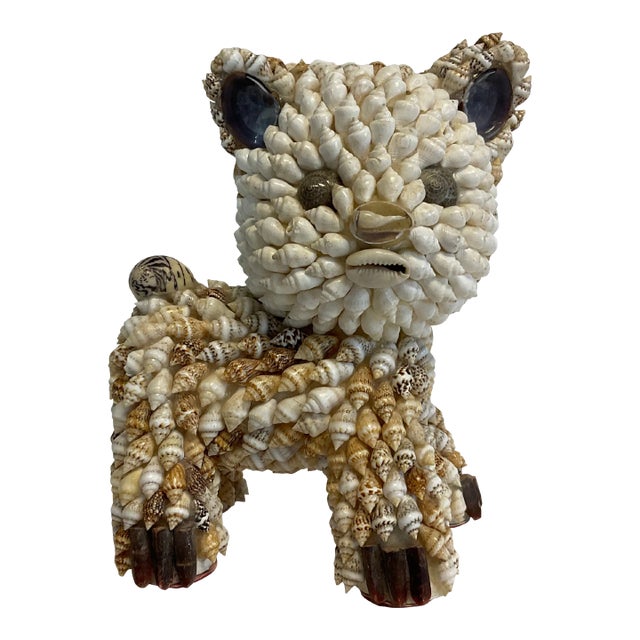 Mid-Century Boho Coastal Chic Trompe L’Oeil Seashell Cat Figurine For Sale