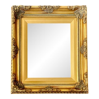 Vintage Exquistely Elgant Ornate Gold Gilt Style Wood Picture Frame - Fits 8x10. For Sale