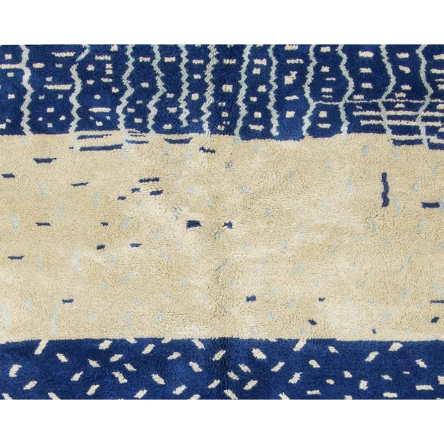 Textile Abstract Hand-Knotted Moroccan Wool Rug | 9'3" X 5'11" | One of a Kind For Sale - Image 7 of 9