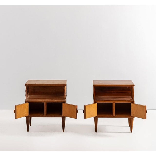 Mid-Century Modern Walnut Bedside Tables attributed to Mario Cereghini, 1940s, Set of 2 For Sale - Image 3 of 6