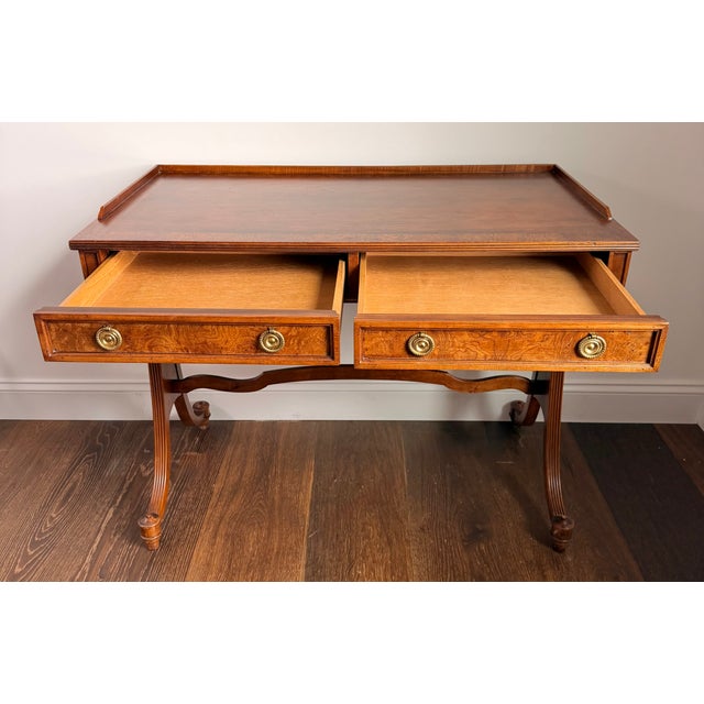 Transitional 1950s Baker Furniture Mahogany and Burl Wood Writing Desk / Console Table With Gallery Back – Traditional Elegant Design For Sale - Image 3 of 17