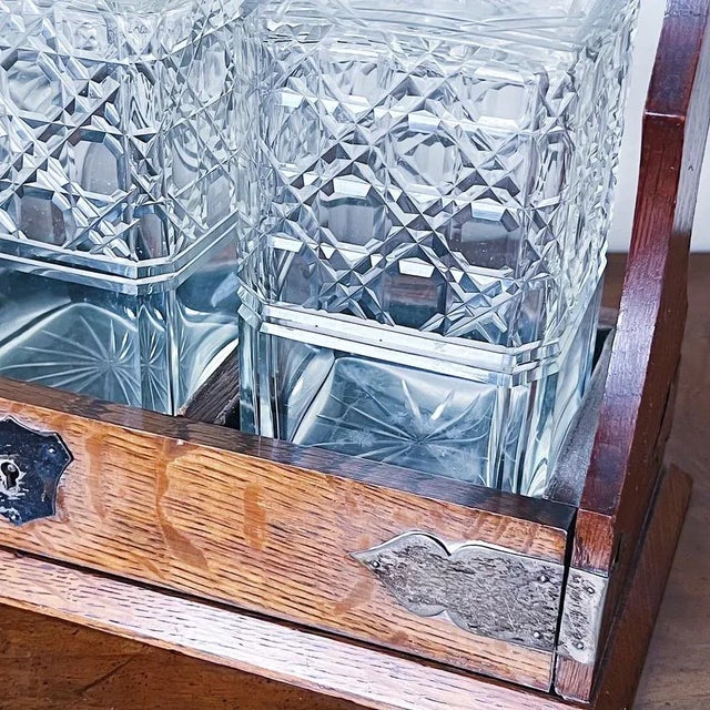 Antique Oak & Brass Tantalus With Set of 3 Whiskey or Liqueur Crystal Decanters With Key For Sale In Los Angeles - Image 6 of 10