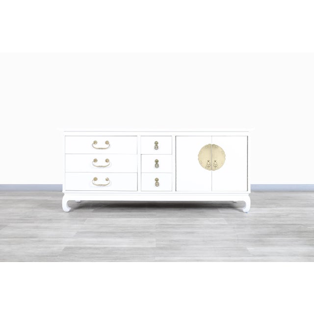 Vintage Hollywood Regency White Lacquer and Brass Credenza, 1950s For Sale - Image 9 of 12