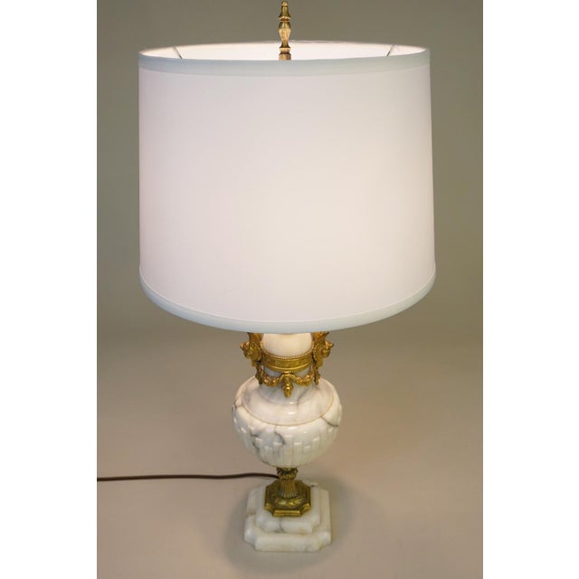 1910s Elaborate Victorian Neoclassical Bronze Gilt Urn Marble Table Lamp For Sale - Image 11 of 14