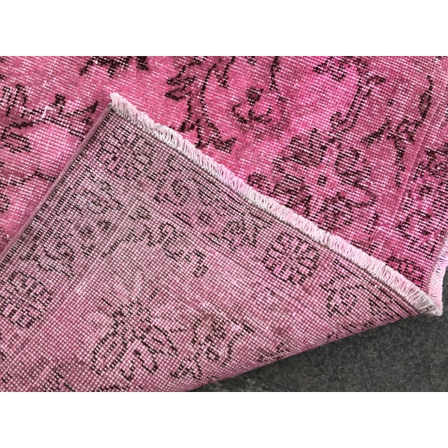 1960s Vintage Turkish Rug - 5′9″ × 9′1″ For Sale - Image 4 of 11