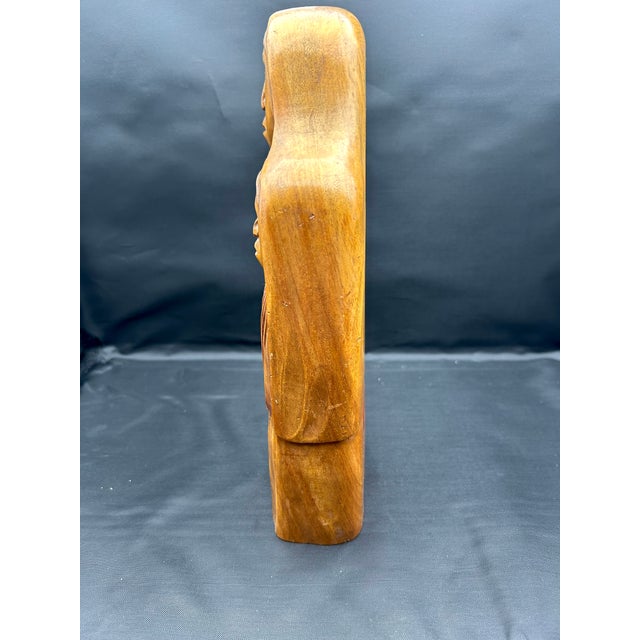 Wood 1940s Mexican Modernist Flores Arias Hand-Carved Wooden Sculpture – Mother and Child For Sale - Image 7 of 9