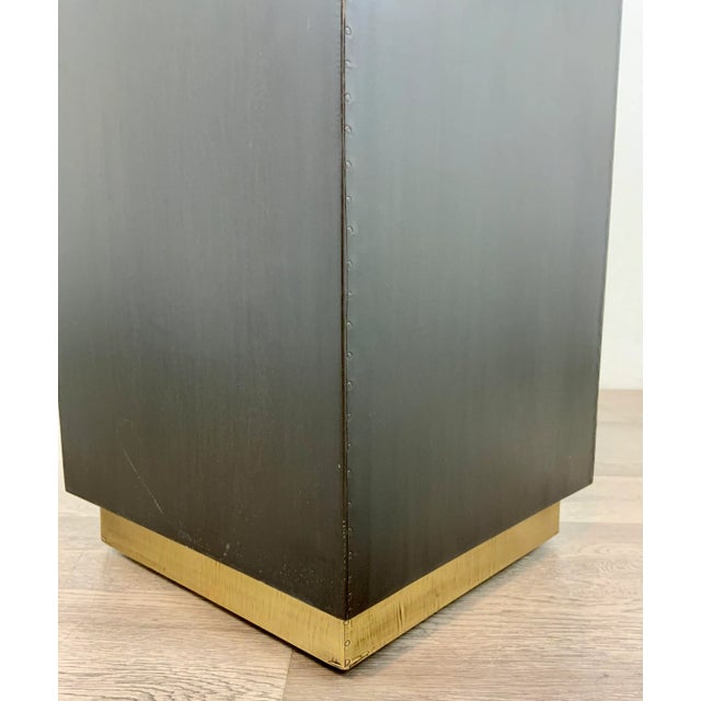 Contemporary Currey & Co. Black and White Marble Side Table For Sale - Image 3 of 3