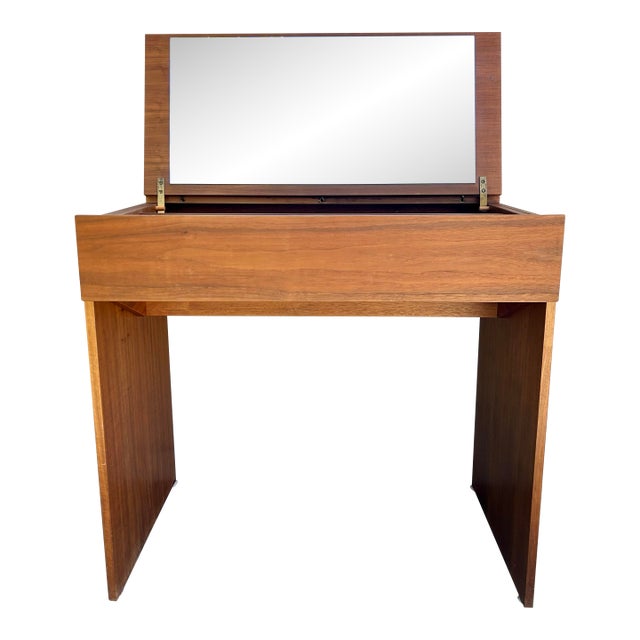 1960s Mid Century Danish Modern Teak Vanity/Desk by Arne Wahl Iversen for Vinde Molefabrik - For Sale