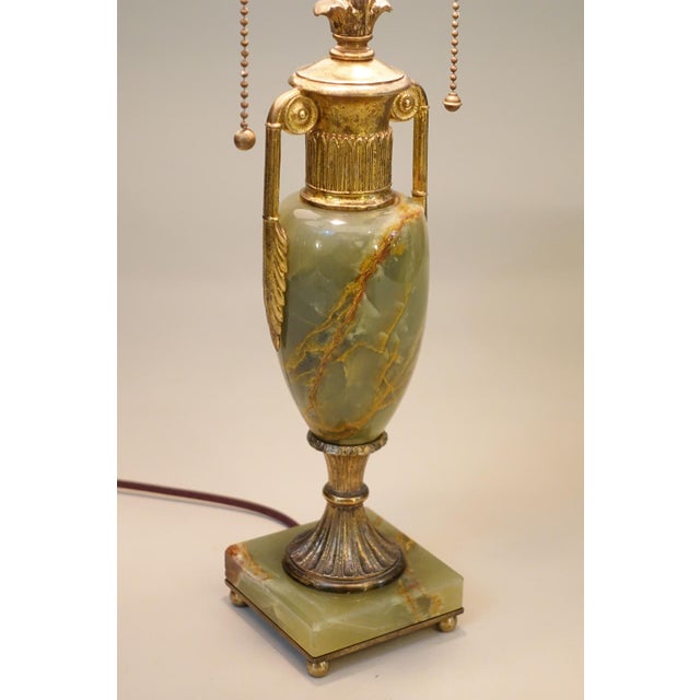 Mutual Sunset Lamp Co. 1930s Mutual Sunset Lamp Co. French Empire Deco Neoclassical Green Alabaster Marble Gilt Brass Table Lamp For Sale - Image 4 of 13