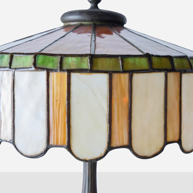 Green 1920s Art Nouveau Slag Glass Table Lamp with Metal Overlay For Sale - Image 8 of 14