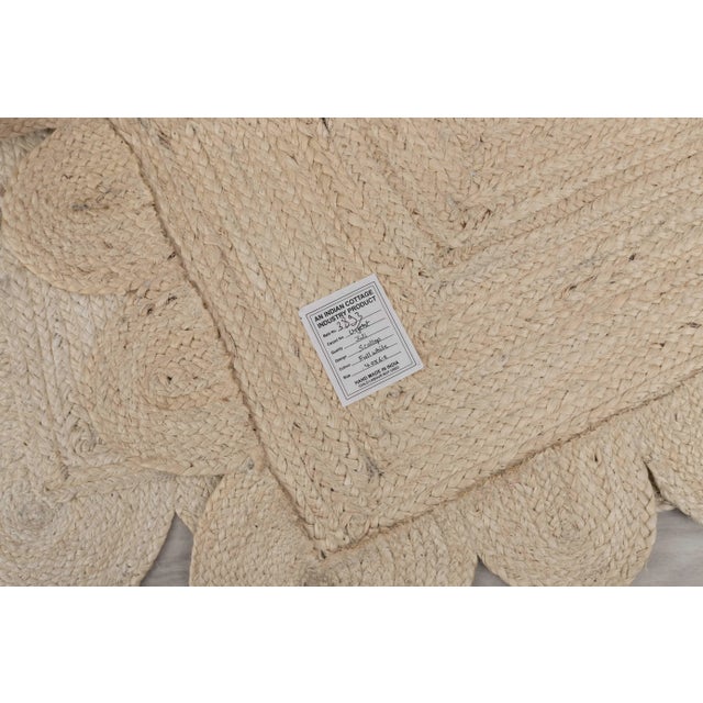 Natural White Jute Scallop Hand Made Rug 5'x8' For Sale - Image 11 of 12