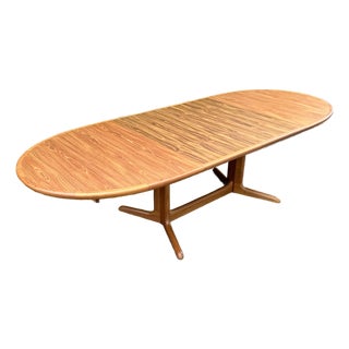 Vintage Danish Modern Expandable Teak Dining Table by Skovby For Sale