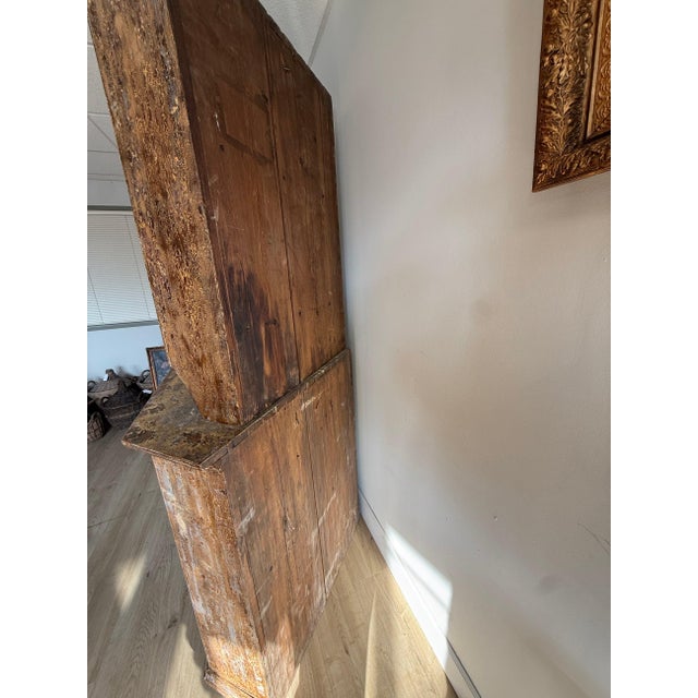 Traditional 18th Century Swedish Cupboard, c.1780 For Sale - Image 3 of 11