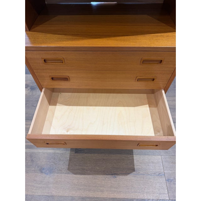 Vintage Danish Modern Carlo Jensen for Hundevad Teak Modular Bookcase With Four-Drawer Chest, Denmark, C. 1960s For Sale - Image 11 of 15