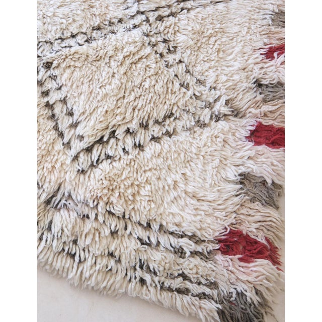 1980s Moroccan Wool Carpet - 13.1 X 6.2 Ft For Sale In Cleveland - Image 6 of 9