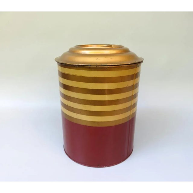 A storage tin, tin can of Kaiser's coffee from the Art Deco period lithographed. These tins served as sales tins in the...