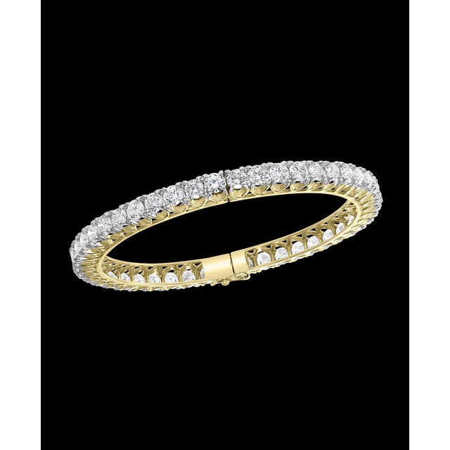 2010s 30 Pointer Each, 14 Ct Single Line Eternity 18 Kt Gold & Diamond Bangle, Single For Sale - Image 5 of 18