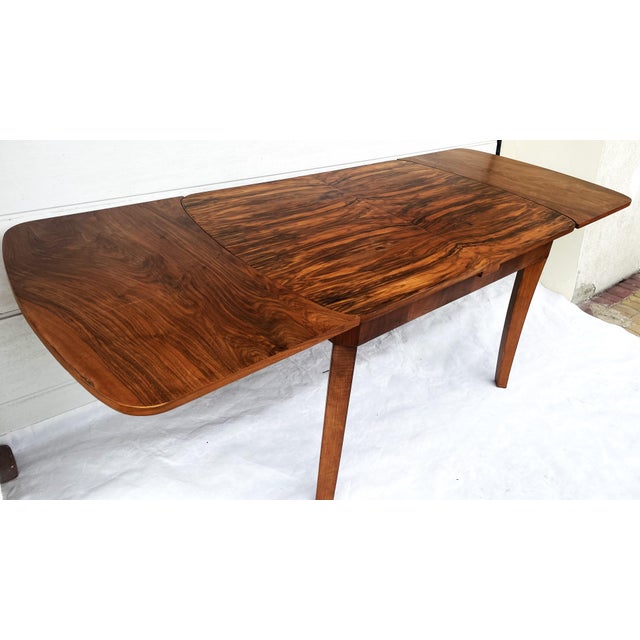 Brown Art Deco Extendable Table in Figured Walnut, 1920s For Sale - Image 8 of 18