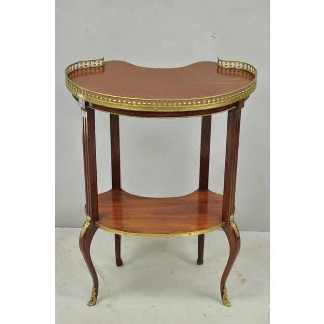 Vintage French Louis XV Style Mahogany Kidney Bean Side Table W/ Bronze Ormolu For Sale - Image 13 of 15