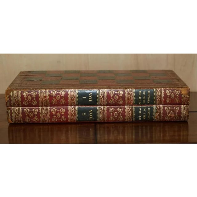 Victorian Faux Book Chessboard Staunton Pieces & Hardwood Clock from Jaques London, 1880s, Set of 33 For Sale - Image 3 of 18