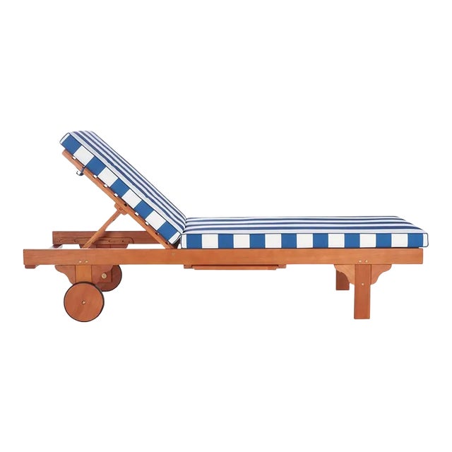 A fresh update of an English garden classic, the Newport Outdoor Lounge Chair recalls the manicured landscapes of Rhode...