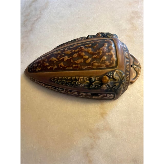Roseville Pottery Antique Roseville Florentine Large Wall Pocket - 9.5"h - ca.1924 For Sale - Image 4 of 8