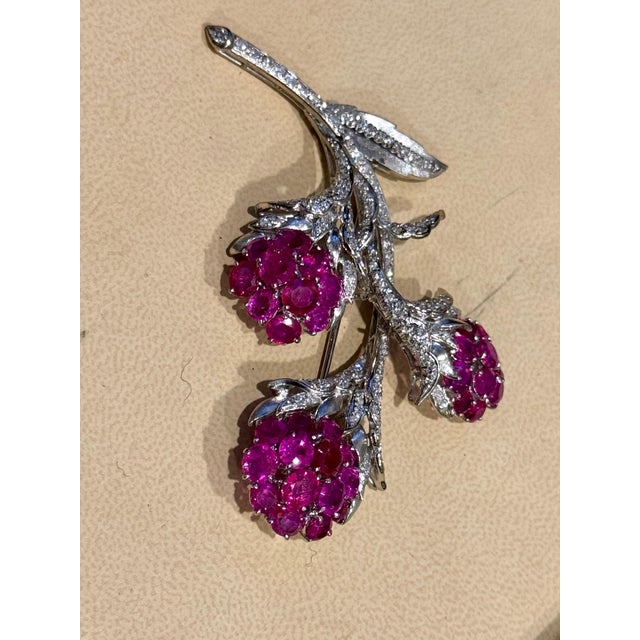 Pink Vintage 14 Kt White Gold Diamond & 18 Ct Pink Sapp Floral Bouquet Broach 30.4 GM For Sale - Image 8 of 18