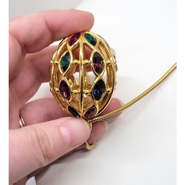 Gold Vintage Signed Napier Goldtone Jewel Tone Rhinestones Pendant Necklace For Sale - Image 8 of 10