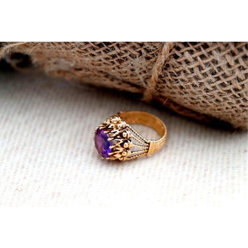 Gold Ring with Grid and Twists For Sale - Image 4 of 8