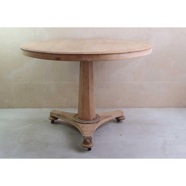 Small Antique English Palladian Style Round Bleached Table, 1835 For Sale - Image 4 of 9