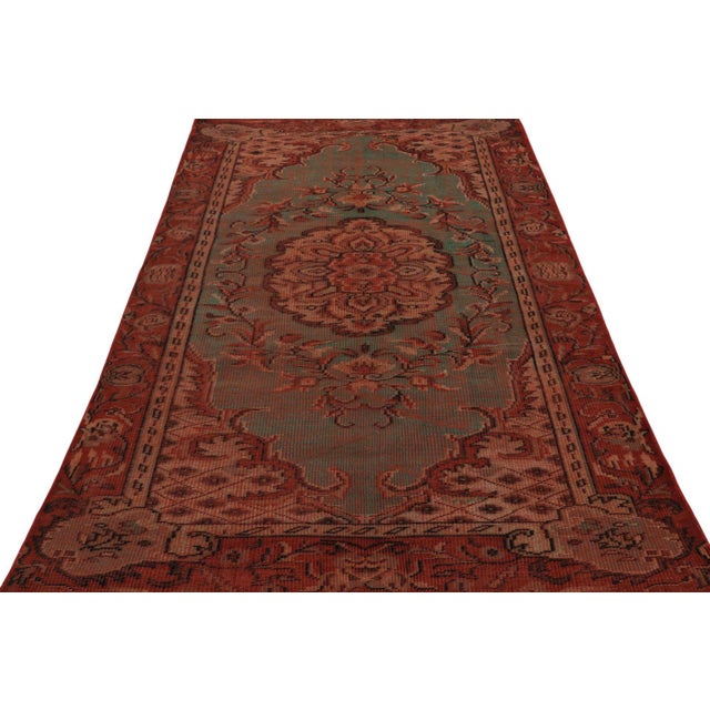 Traditional 1960s Vintage Zeki Müren Oushak-Style Rug With Medallion Form Rug & Kilim For Sale - Image 3 of 7