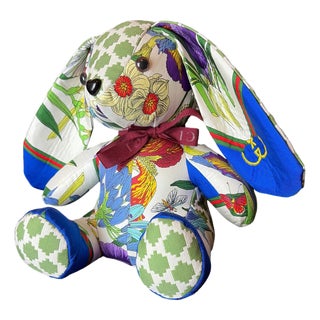 Gucci Iris Vintage Silk Scarf Clever Bunny For Sale