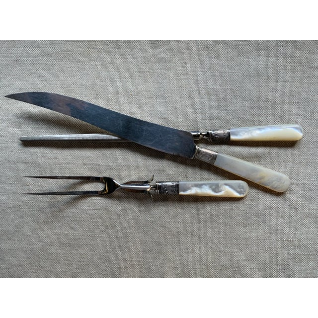 Metal American Belle Époque Sterling Silver & Mother-of-Pearl Carving Set by Spaulding & Co., Syracuse Ny, c.1901 For Sale - Image 7 of 11
