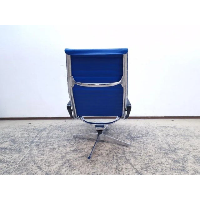 Set of 124 Leather Lounge Chair and Footstool by Hermann Miller for Vitra, 1958 For Sale - Image 6 of 13