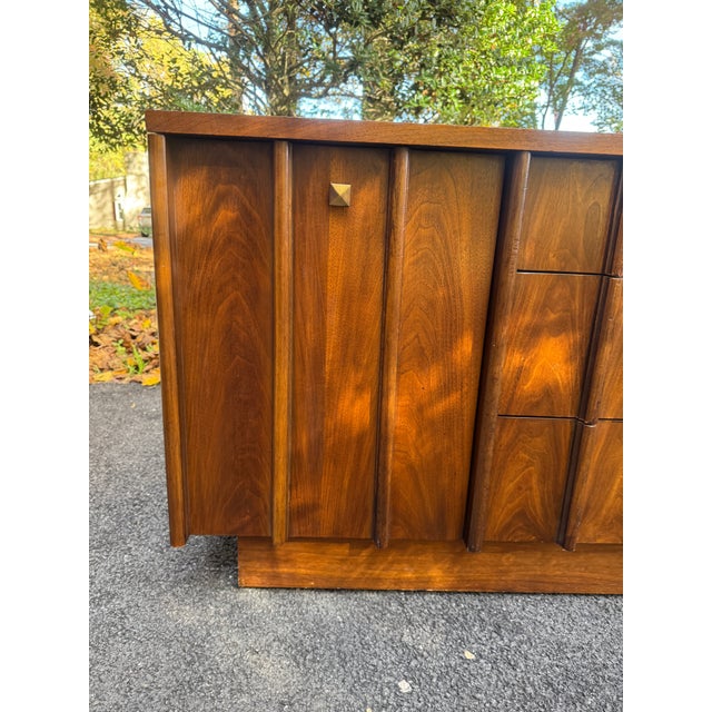Mid-Century Modern Walnut Credenza With Sculptural Fluted Doors For Sale - Image 4 of 12