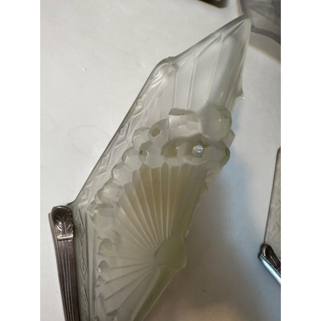 1920s 1920s Pair of French Art Deco Geometric Sconces Signed by Schneider For Sale - Image 5 of 11