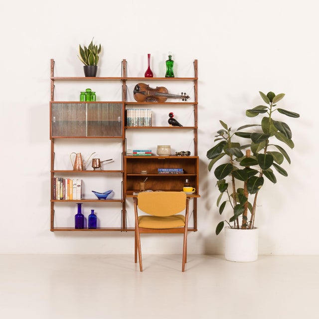 Scandinavian Shelving Wall Unit with Bureau and Bar Cabinet, Denmark, 1960s, Set of 19 For Sale - Image 13 of 15