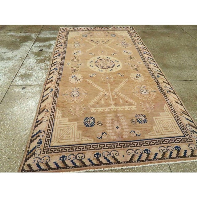 Galerie Shabab Collection Early 20th Century Handmade Khotan 5' X 9' Light Brown Gallery Rug For Sale - Image 4 of 9